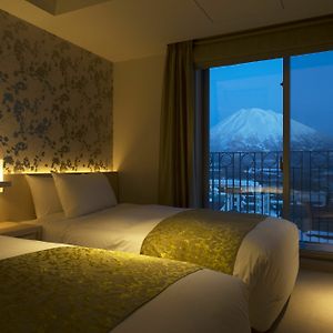 Superior Twin Room Mt Yotei View